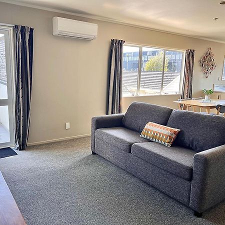 Seagulls Guesthouse Mount Maunganui Exterior photo