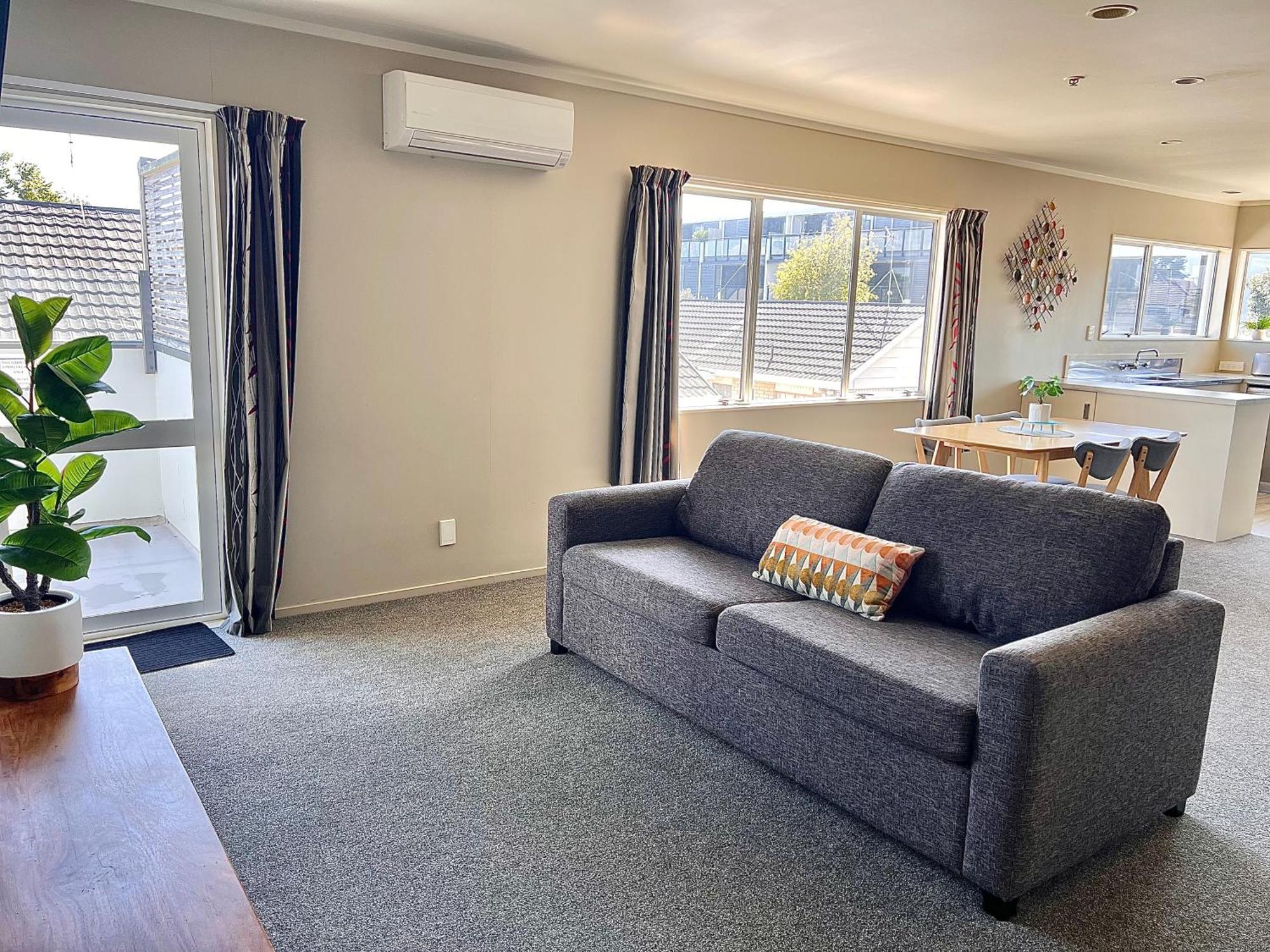 Seagulls Guesthouse Mount Maunganui Exterior photo